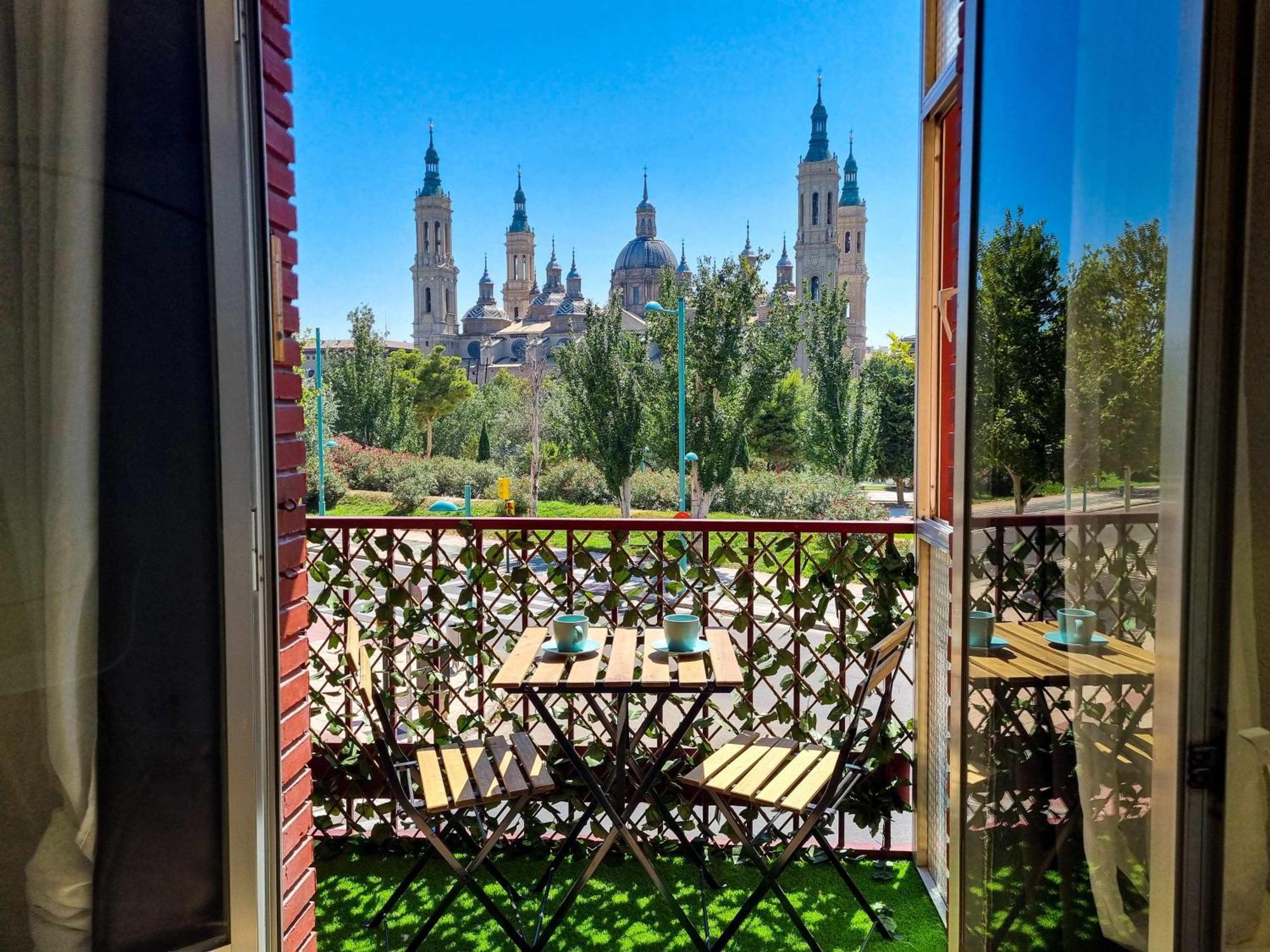 Front Views To El Pilar Comotucasa Saragosse Extérieur photo