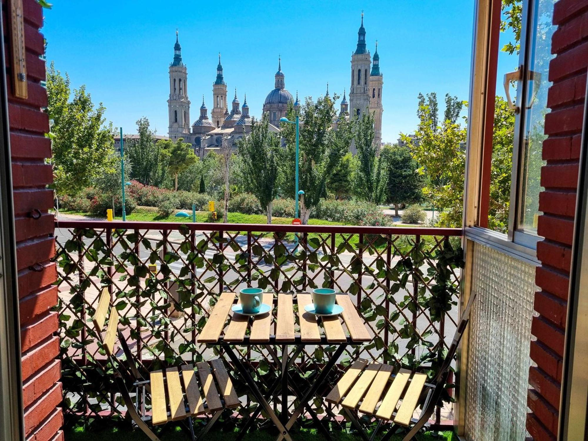 Front Views To El Pilar Comotucasa Saragosse Extérieur photo
